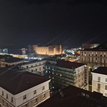 Neapolitan Skyscraper Suites Ngoại thất bức ảnh