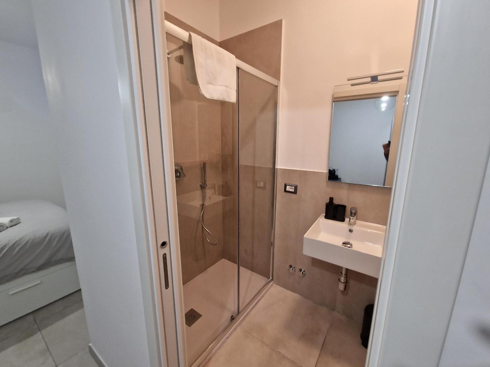 Neapolitan Skyscraper Suites Ngoại thất bức ảnh