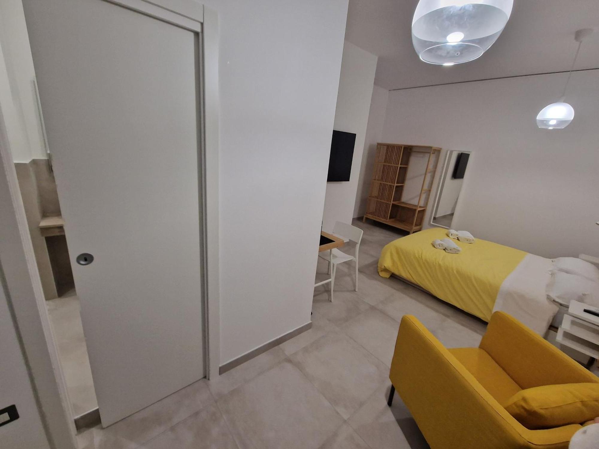 Neapolitan Skyscraper Suites Ngoại thất bức ảnh