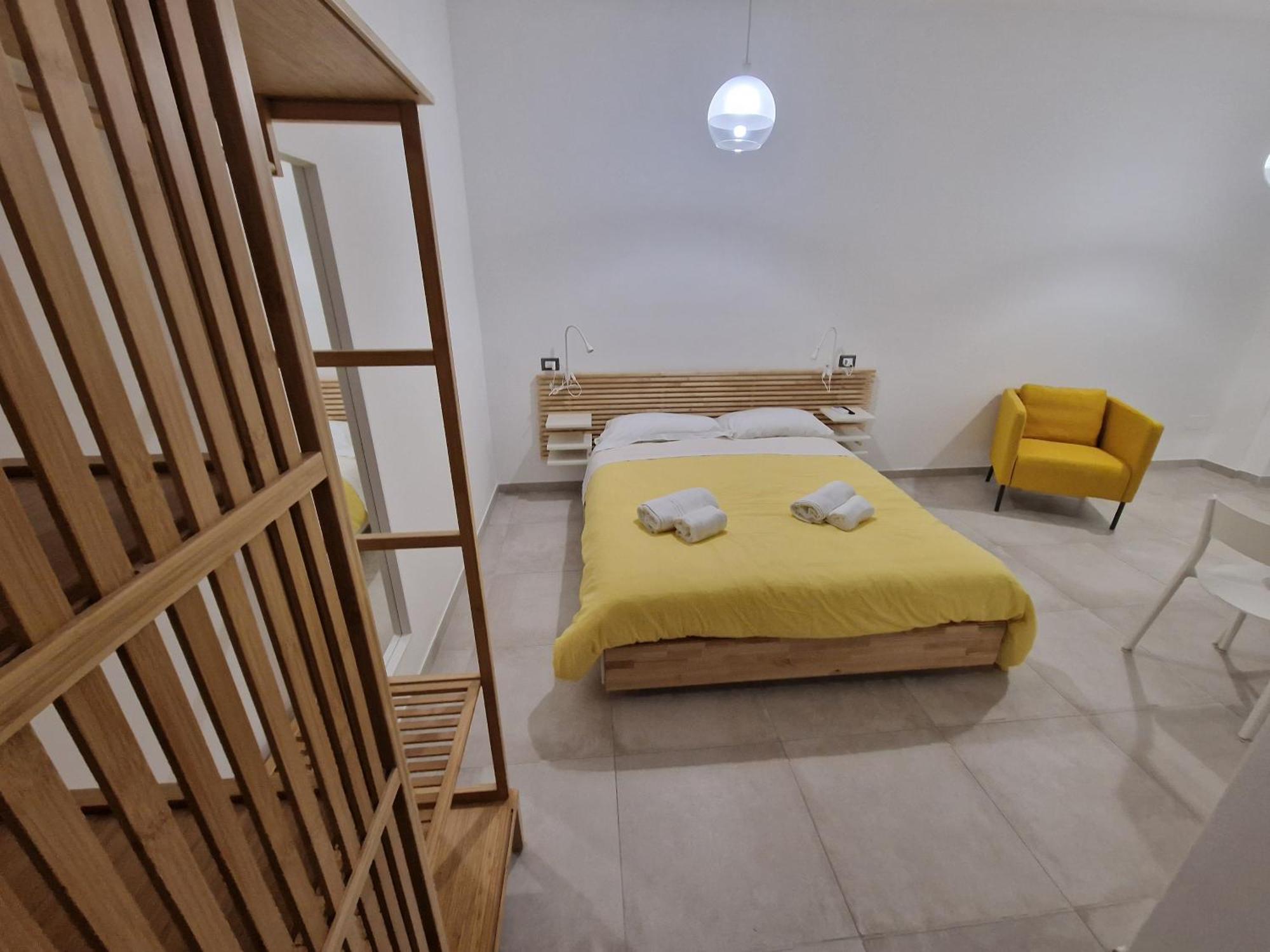 Neapolitan Skyscraper Suites Ngoại thất bức ảnh