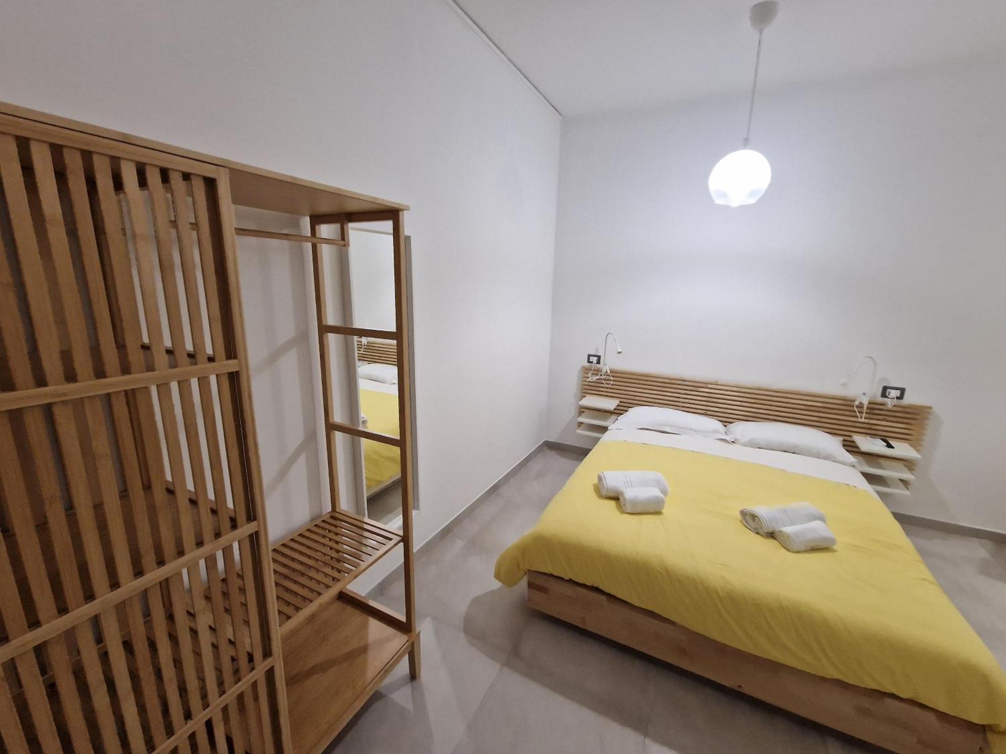 Neapolitan Skyscraper Suites Ngoại thất bức ảnh